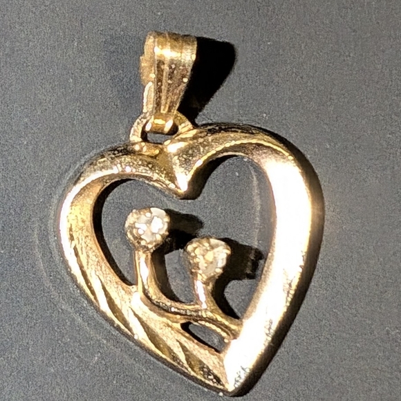 Vintage 12K Gold Filled Diamond Heart Pendant - Picture 1 of 10